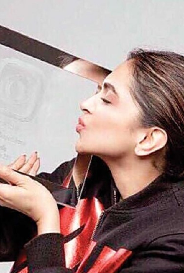 ديبيكا بادوكون من أنجح نجمات بوليوود في شباك التذاكر