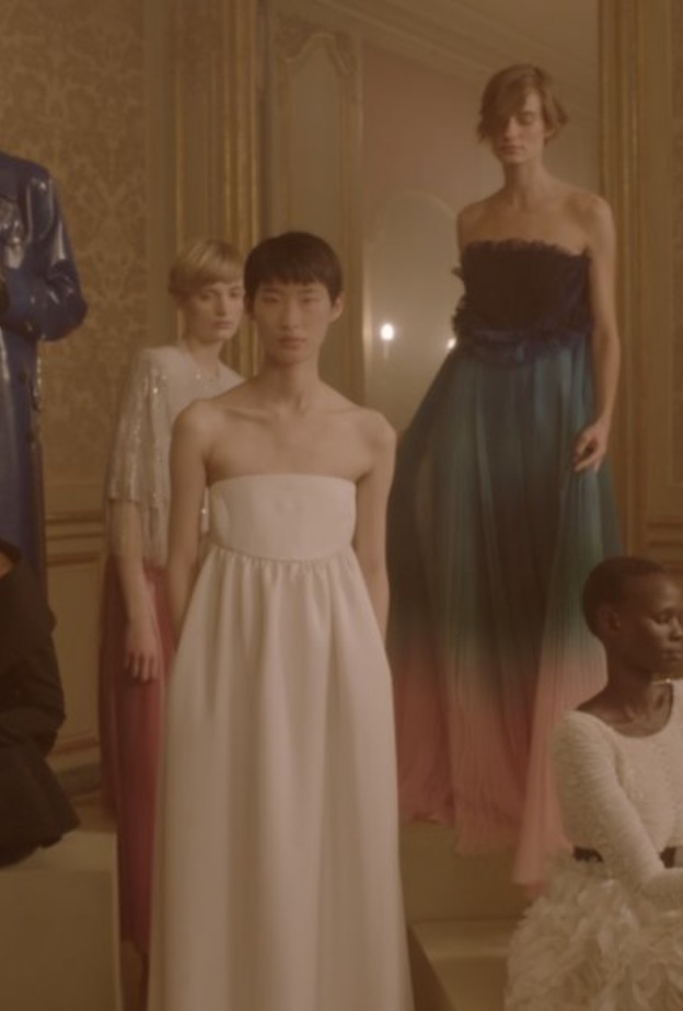 MYSTERES D’UN JARDIN DE NUIT.. فيديو حصري لمجموعة الهوت كوتور لربيع وصيف 2018 من Givenchy