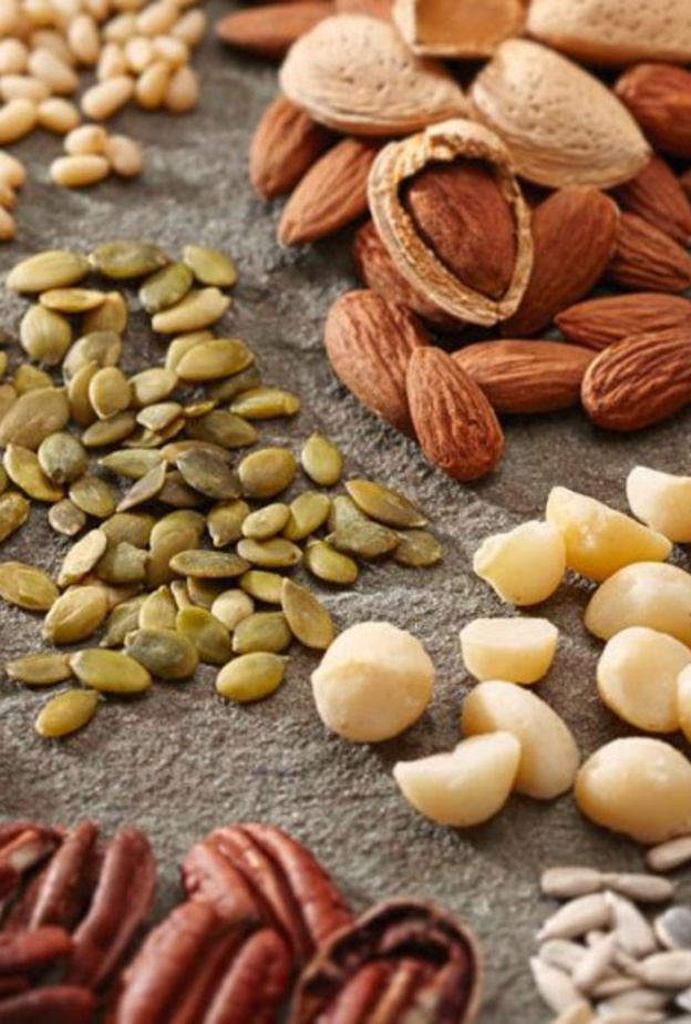 رئيسية وأولى المكسرات تعزز صحة القلب