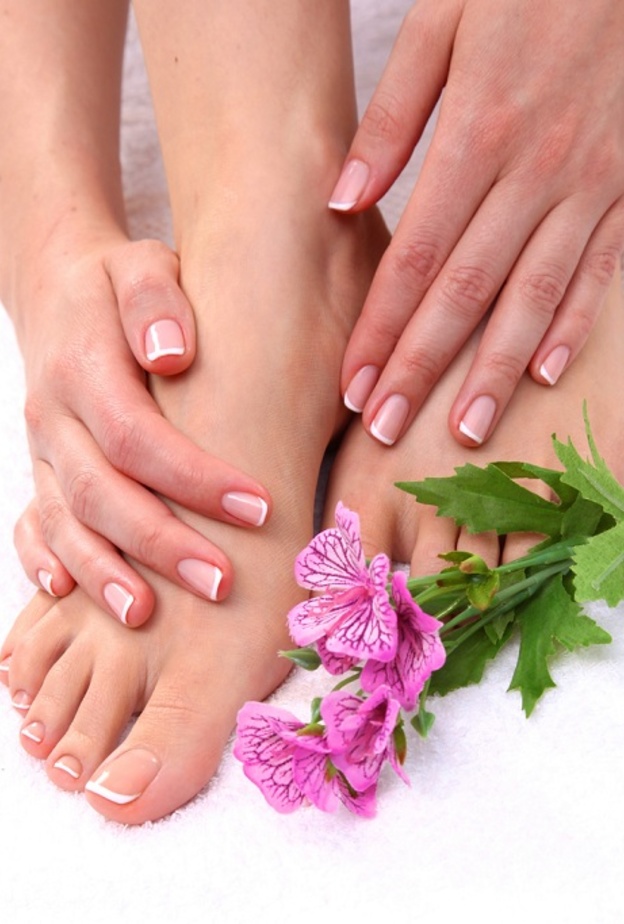 العناية بالقدمين في فصل الصيف