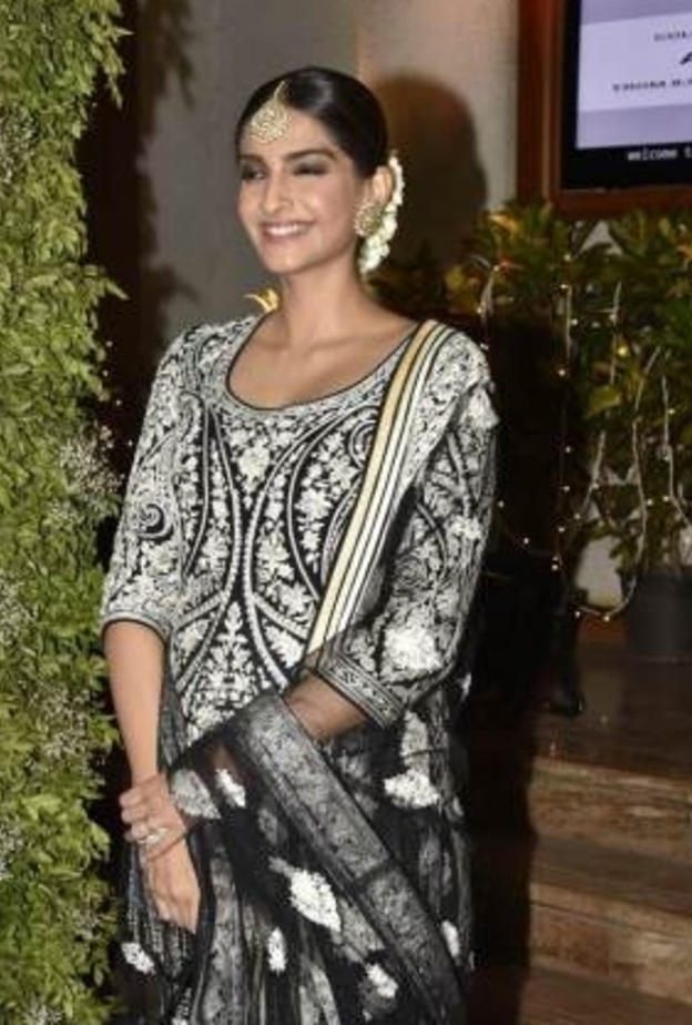 نجوم بوليوود يحضرون حفل زفاف في دلهي