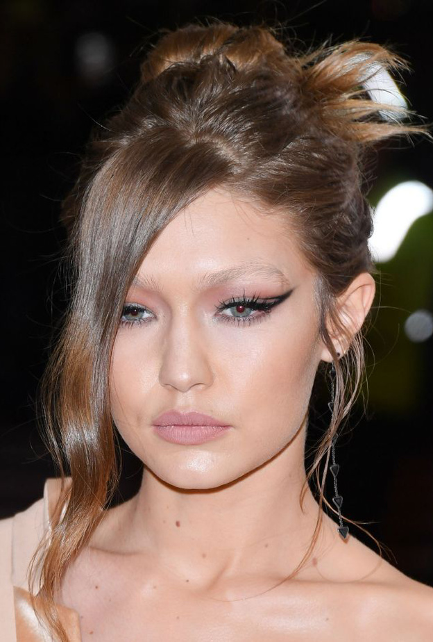 مكياج طبيعي للجميلة جيجي حديد