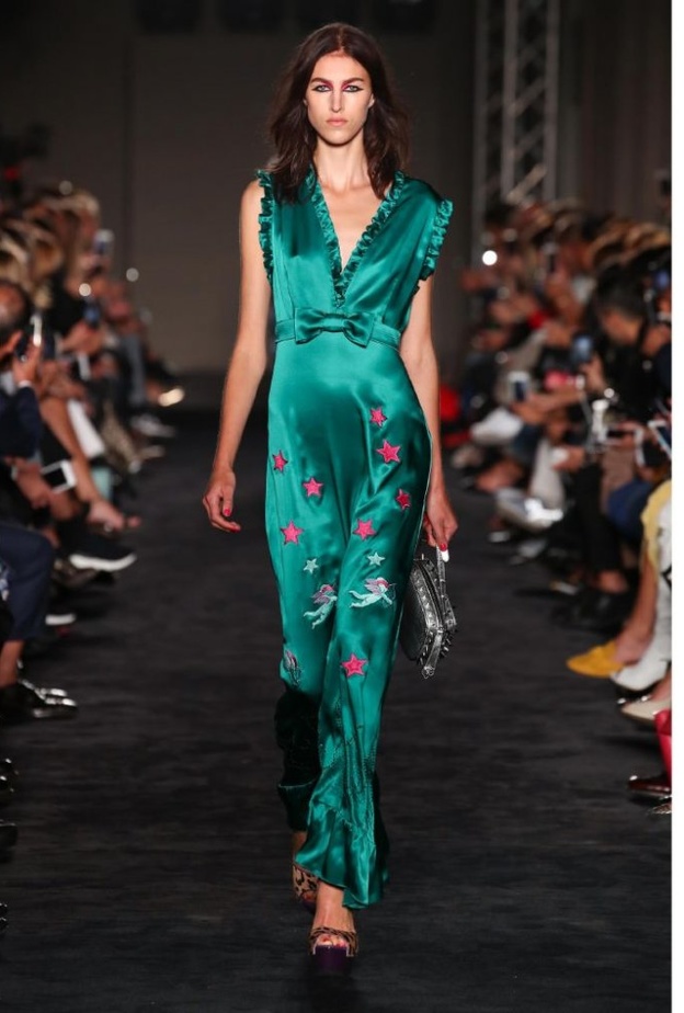 موديلات فساتين طويلة شبابية بتدرجات تظهر اهتمامك بالطبيعة من دار Etro