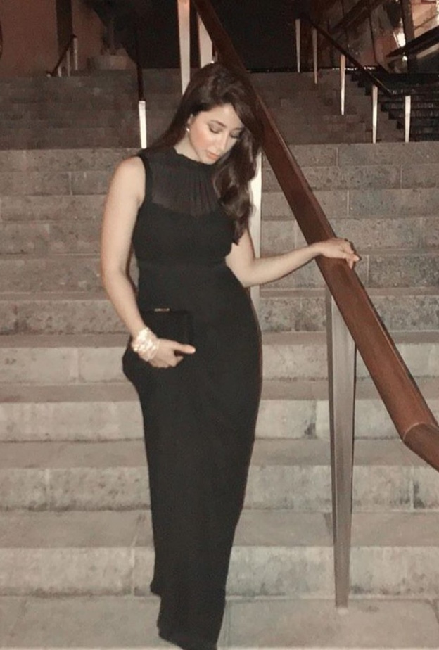 كيفية ارتداء ملابس باللون الاسود على طريقة اسيل عمران؟