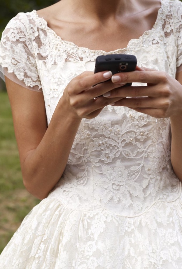 طورّت التطبيقات الذكية لمساعدتك على تنظيم كل ما يجب عليكِ إعداده حسب ميزانيتك و أفكارك عن حفل الزفاف