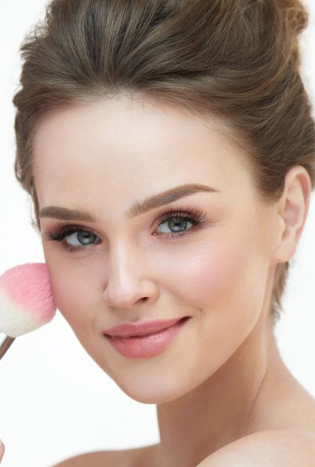 resized_تعرفي على مستحضرات المكياج المناسبة للبشرة الجافة