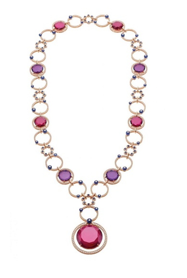 عقد طويل من بولغري Bulgari