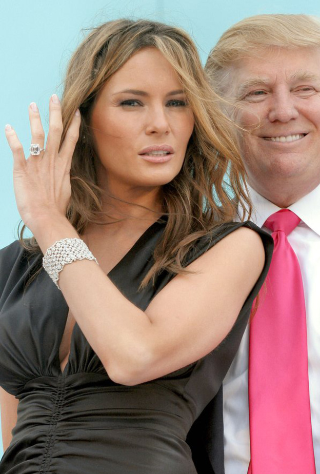 تألق ميلانيا ترامب بأقراط الماس والاحجار الكريمة