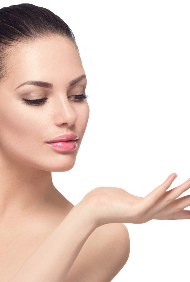 بشرة نضرة خالية من الشوائب بعد الهايدرا فشايال