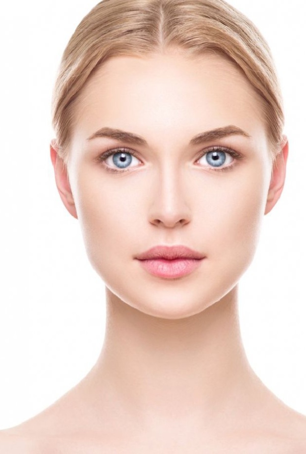 تألقي ببشرة صافية ونضرة في يوم زفافك