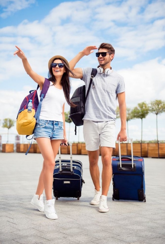 ناقشا بهدوء الاولوية بين الحفل والسفر