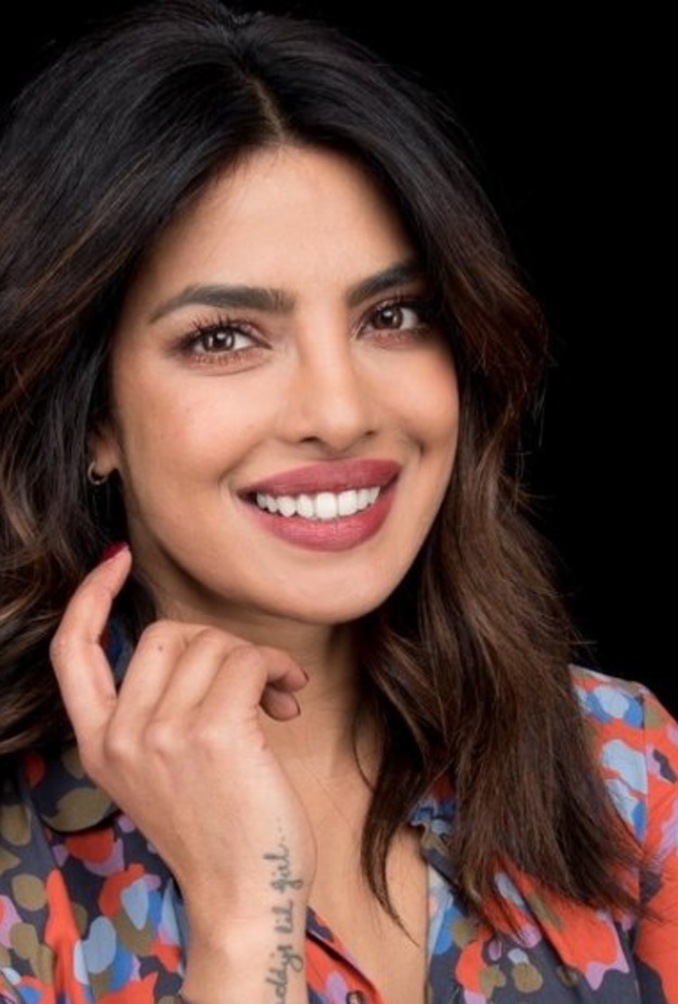 بريانكا تشوبرا تتحدث عن رد فعل أسرتها على المشاهد الجريئة