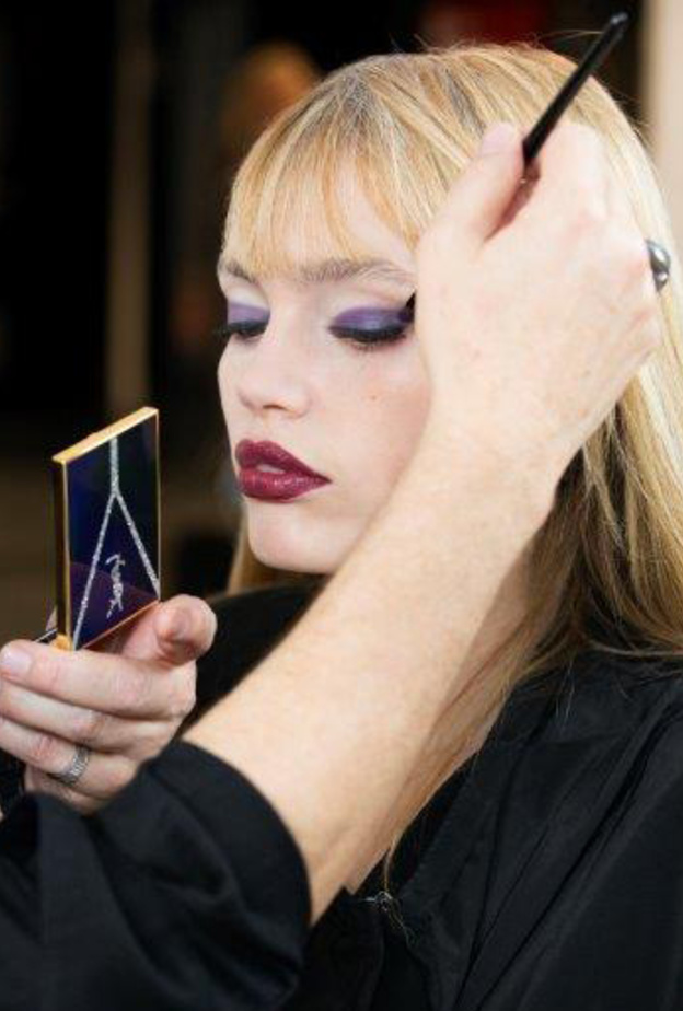 توم بيشو يعرفنا الى مجموعة الخريف FALL LOOK 2018 من Yves Saint Laurent