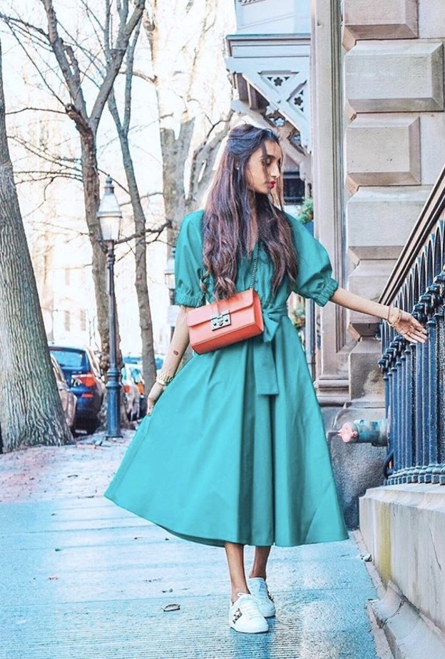 ستايل شبابي وجريء بالجينز