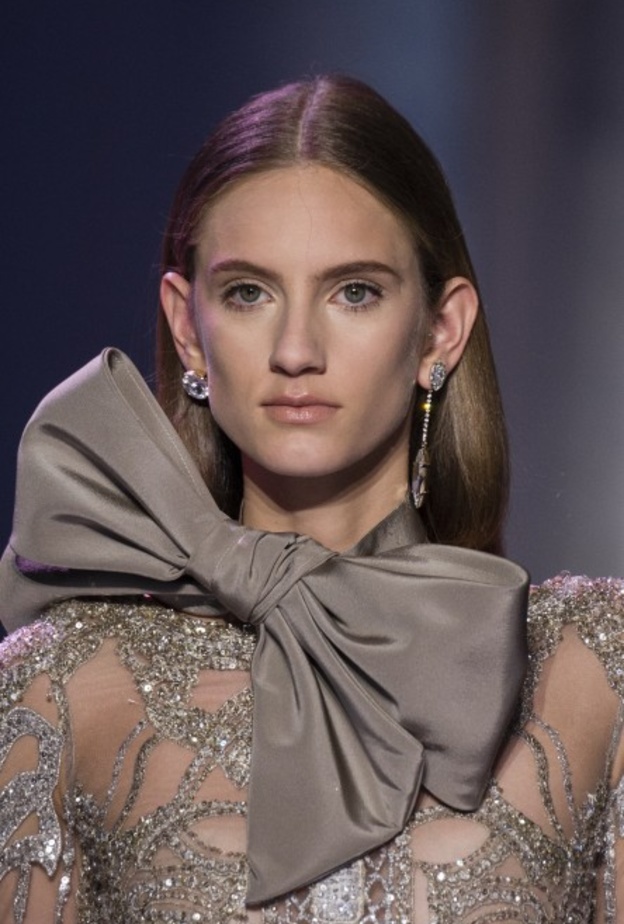  صور ربطات عصرية على العنق لربيع 2018