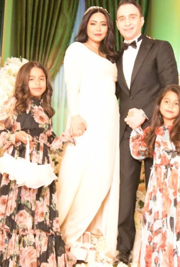 محمد رحيم مع عروسته