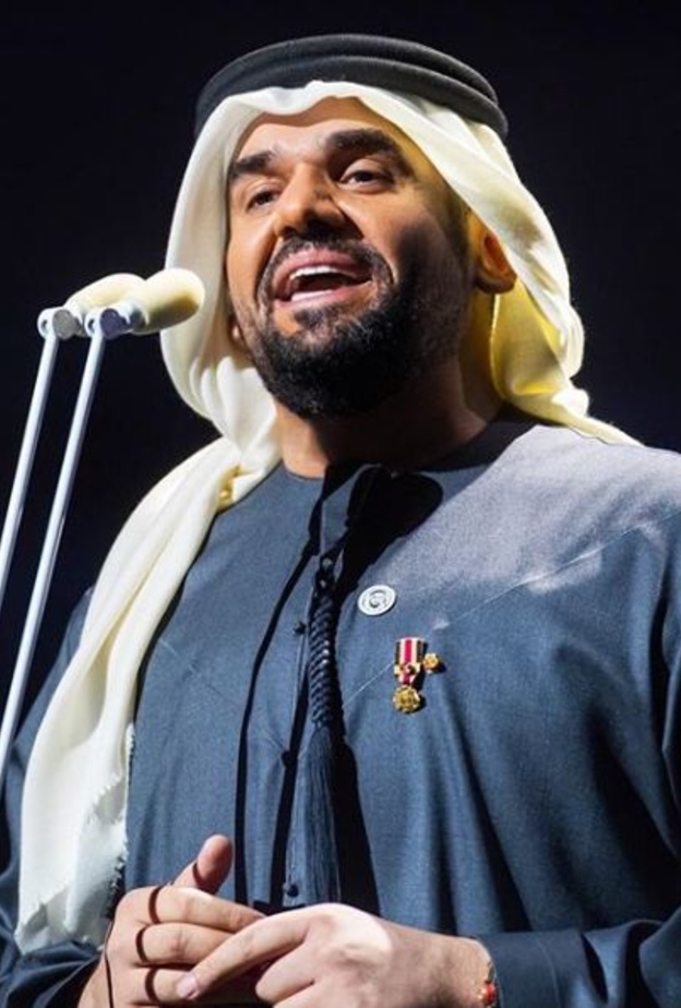 حسين الجسمي يقدم "وطنًا أراك" إهداء الى حاكم الشارقة