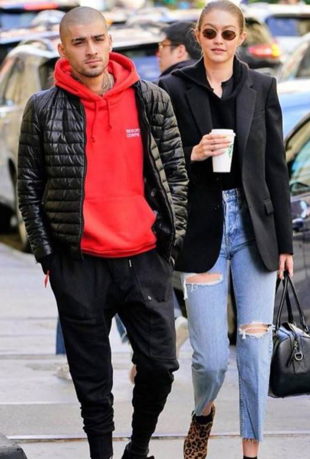  جيجي حديد وزين مالك بموضة شبابية ومناسبة لاطلالات النهار