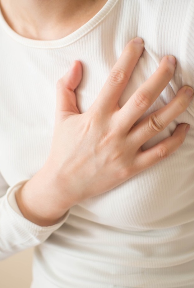 الم الثدي الشديد قد يكون ناجما عن اعراض صحية خطيرة