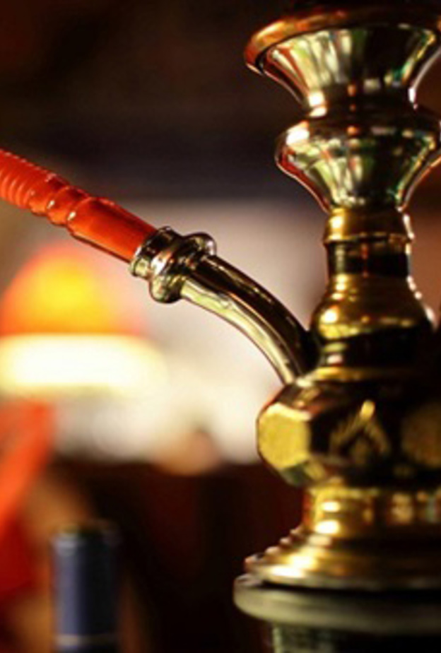  حظر تدخين الشيشة في المساحات الخارجية للمقاهي في عجمان