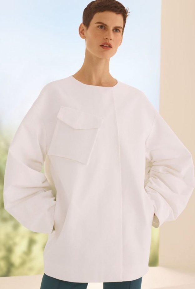 افتتحت علامة “كوس” COS أول محل لها في المملكة العربية السعودية بمركز جاليريا في جدة