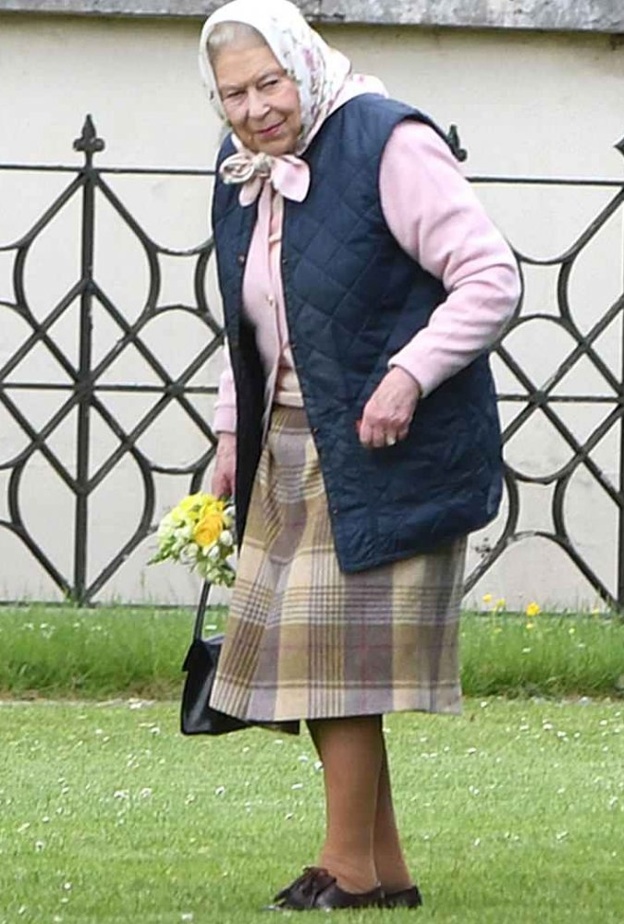 ملكة بريطانيا أول من علم بولادة الأمير لويس