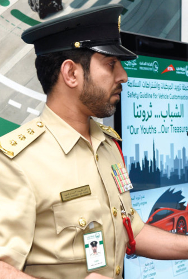 شرطة دبي تحجز 1200 سيارة داخل منازل أصحابها