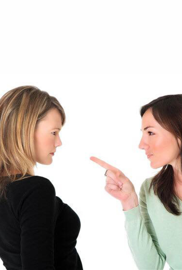 ما الحل اذا كانت اخت الزوج تسيطر على بنات أخيها