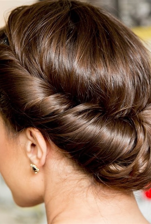 هذه الكعكة الملفوفة على شكل قوس المثالية