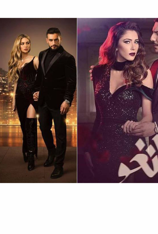  تميّز الفستان بحزام من قماش المخمل حدد خصر رحمة والشق الجانبي العالي