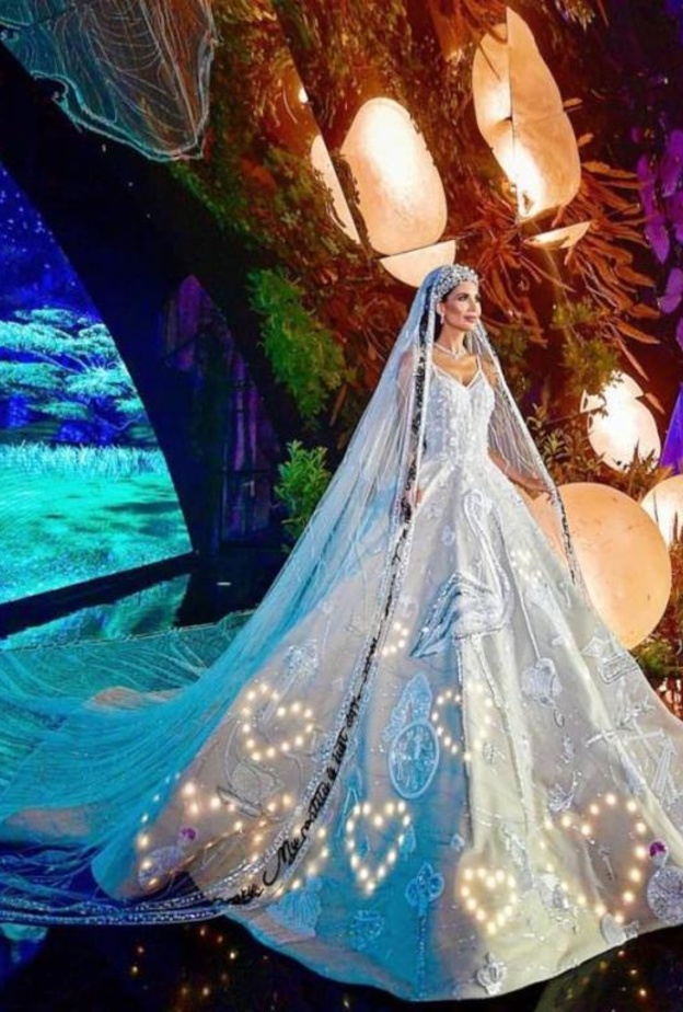  فستان أليس عبد العزيز بتوقيع رامي قاضي