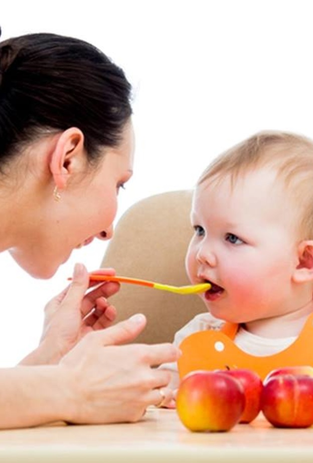 أفضل وسيلة للام لتنمية ذكاء الطفل