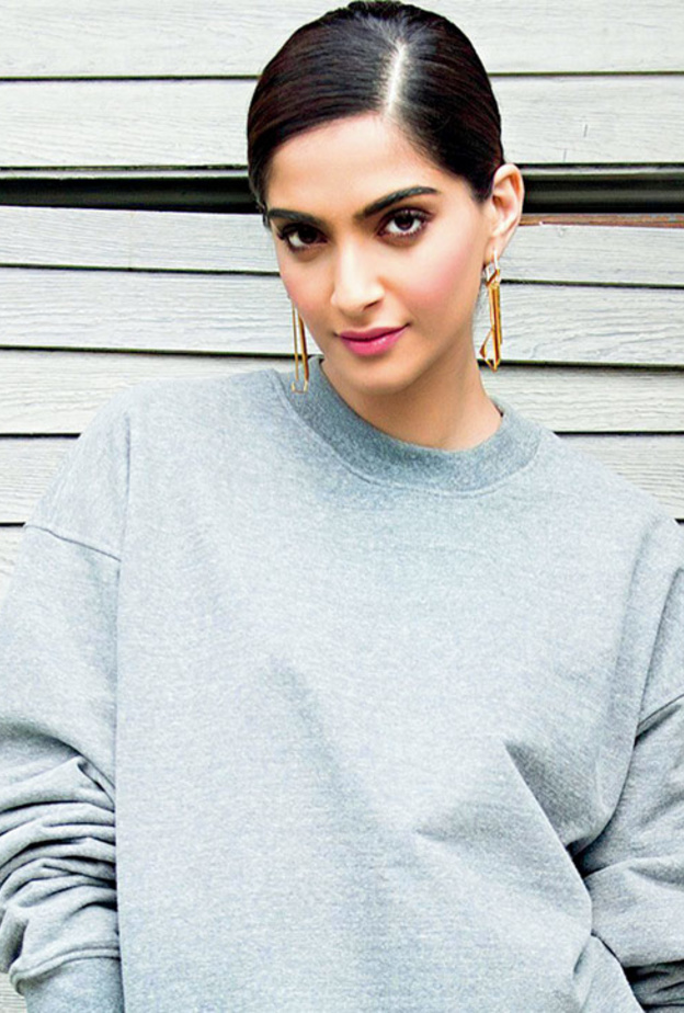  سونام كابور تعود لاستئناف عملها بعد الزواج