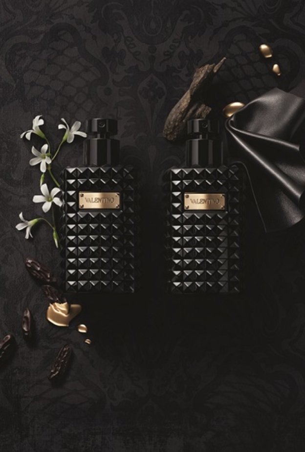  عطرا Valentino