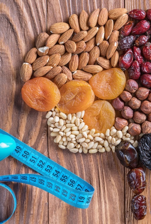 الغذاء الصحي والرياضة يسهمان في تعزيز صحة الدماغ