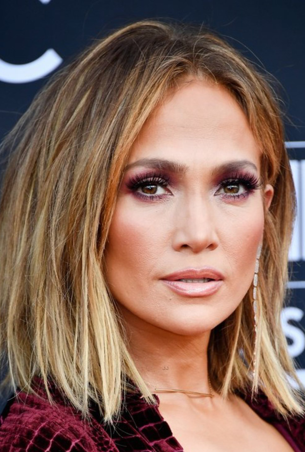 تسريحات شعر ويفي وملفتة من Ciara