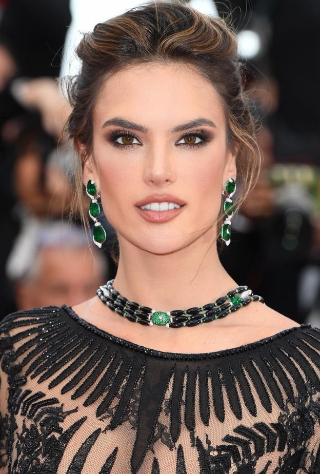  بليك ليفلي بمجوهرات لورين شوارتز في حفل الميت غالا 2018