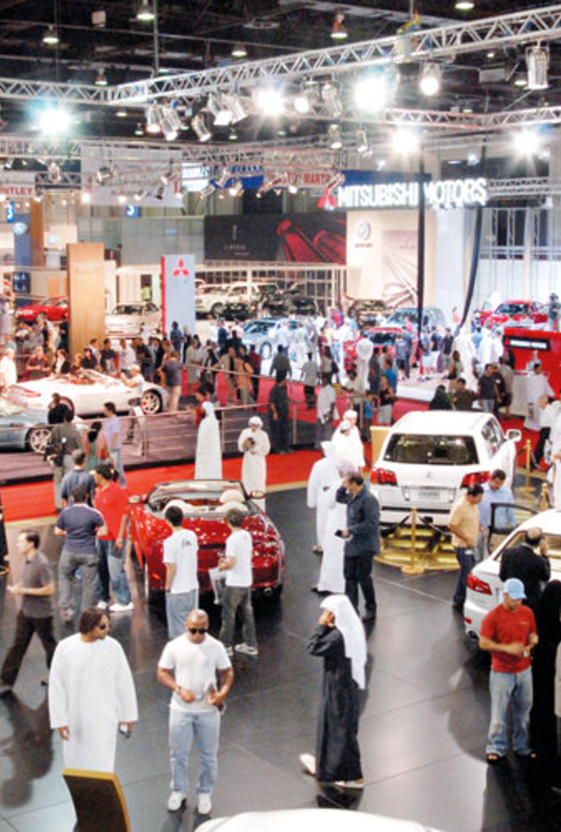  وكالات سيارات في الإمارات تتحمّل ضريبة القيمة المضافة