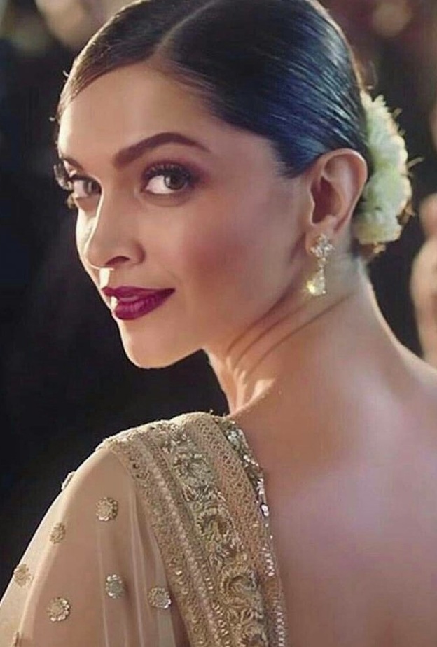 ديبيكا بادوكون تنشر صورة طريفة أرسلتها لها شقيقتها