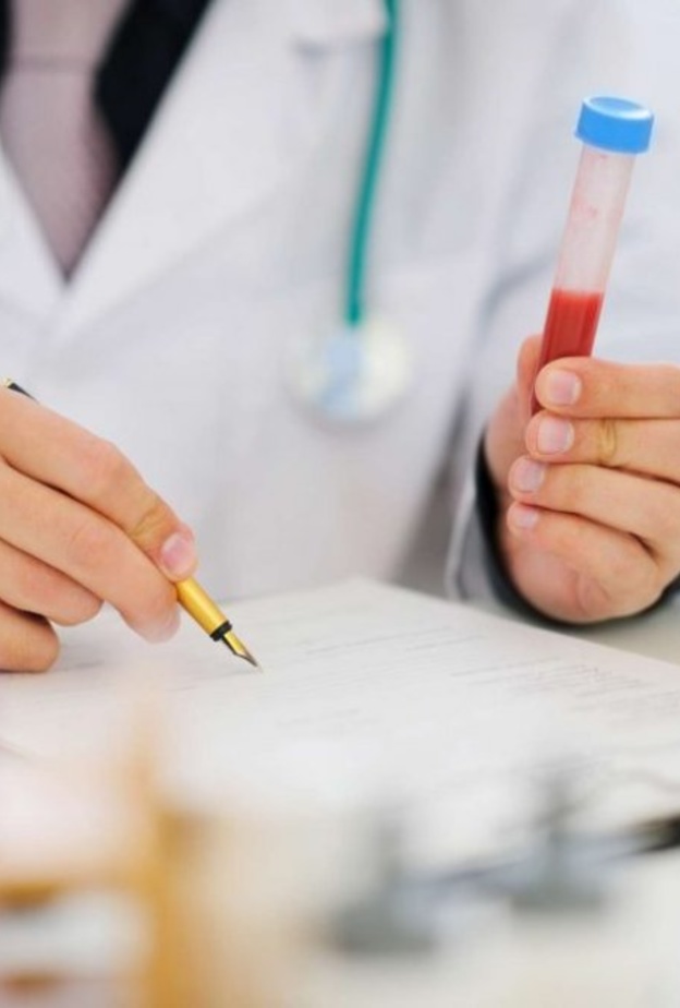 لا يمكن معرفة الحمل بتؤام إلا من خلال فحوصات الدم المعملية وليس غير ذلك