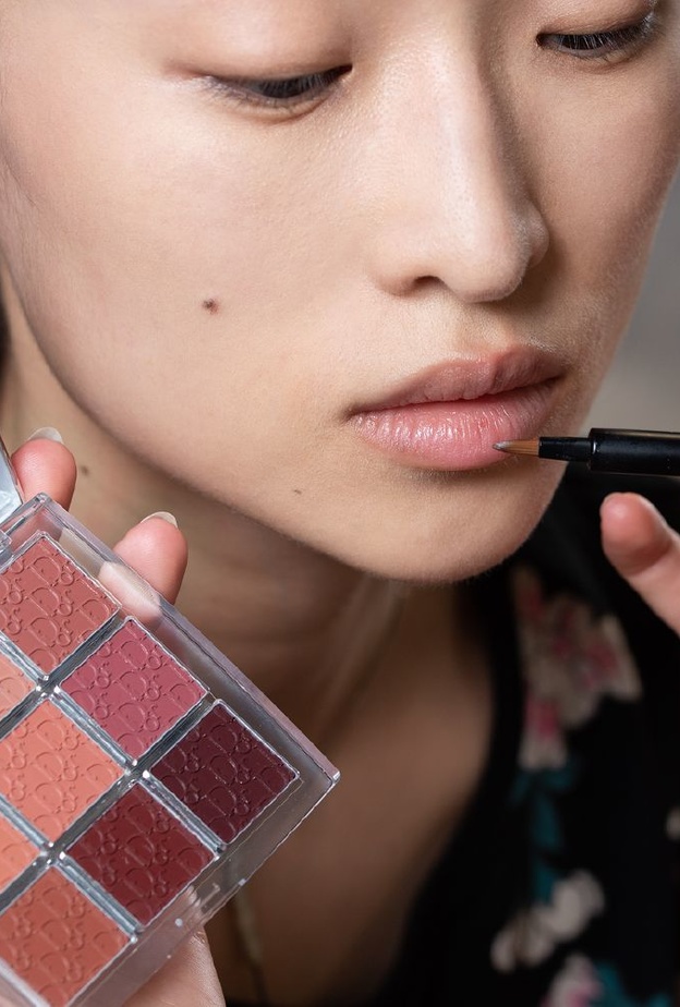 بالصور: مكياج وتسريحات ديور لمجموعة كروز 2019