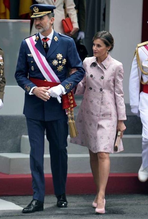 أناقة الملكة ليتيزيا في يوم القوات المسلحة