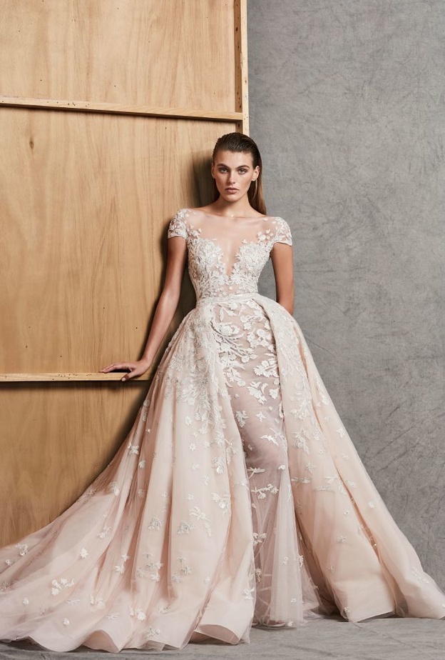 فستان من زهير مراد