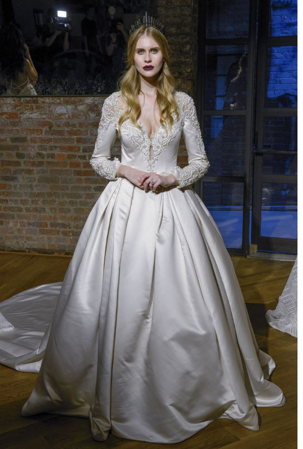 فساتين زفاف متنوعة و انيقة من مجموعة ربيع 2019 من ماغي سوتيرو