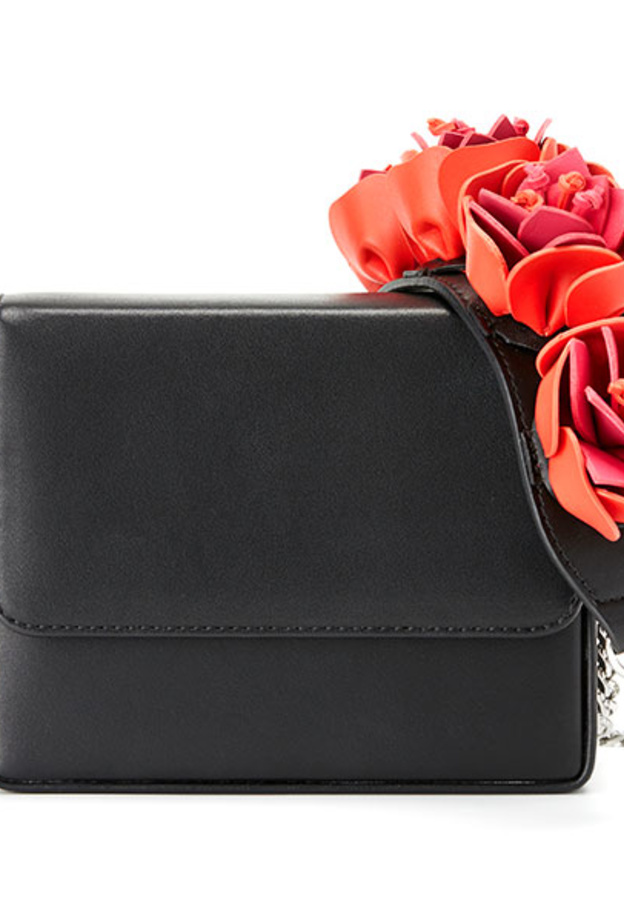 هدايا العيد من MANGO تحمل أجمل معاني الحب والخير للأحبّة