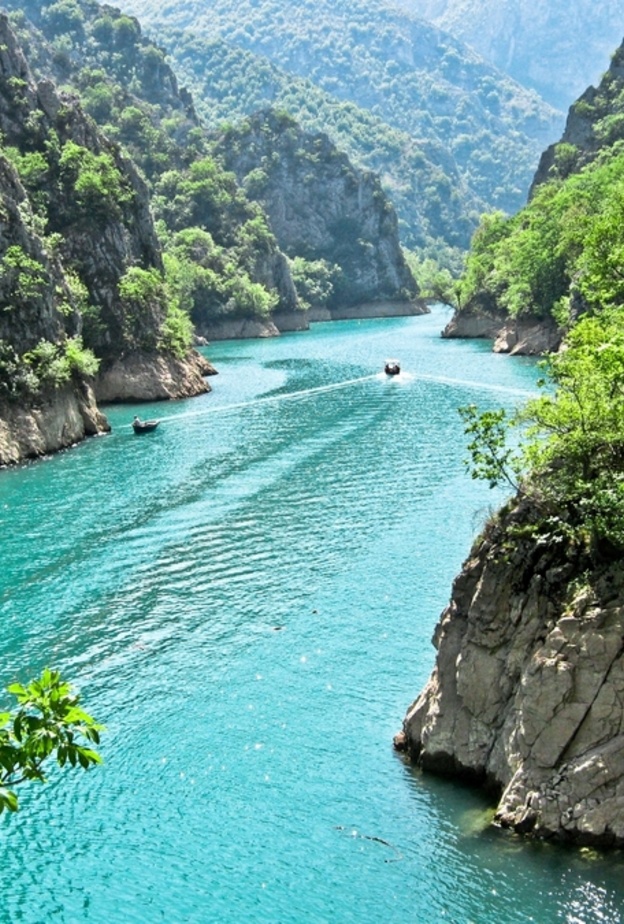 سحر الجبال في مقدونيا