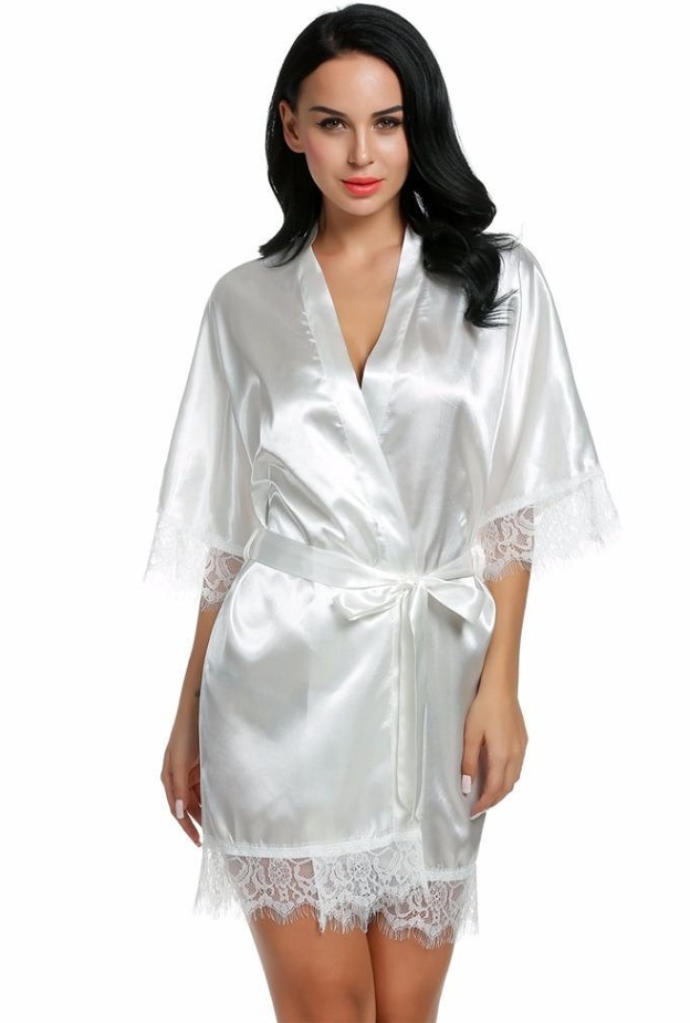 روب ناعم من الساتان