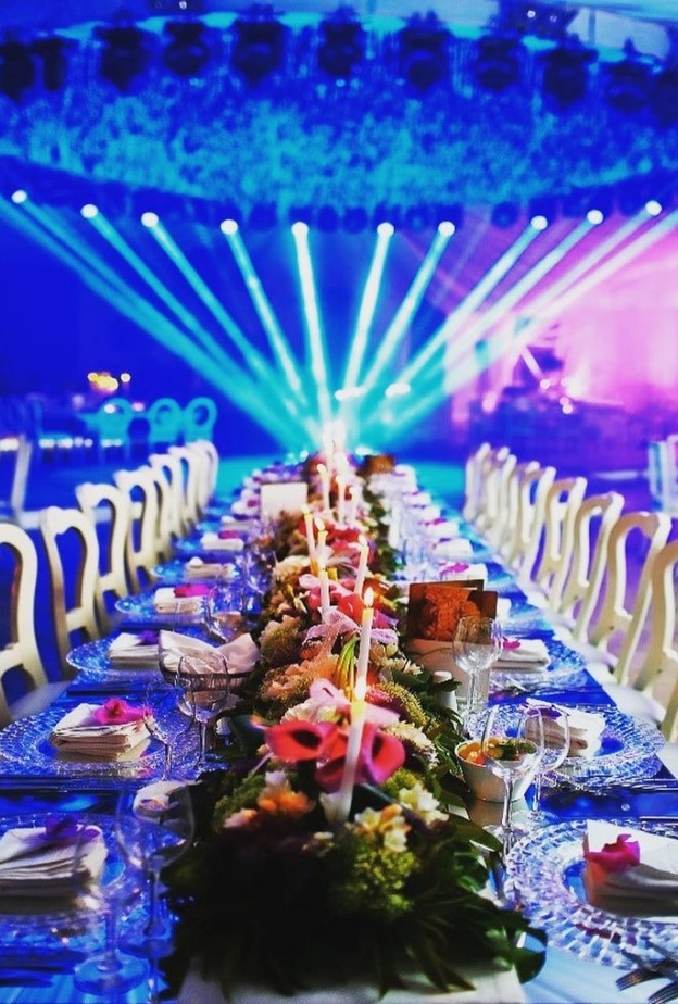  اناقة الورد الناعم في حفلات الزفاف من تنفيذ Elie Berchan