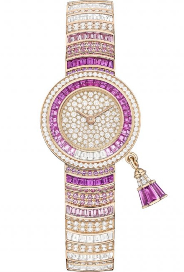 Sweet Charms Pavée المميزة.. تحوّل كل ساعة إلى لحظة من الحظ المطلق