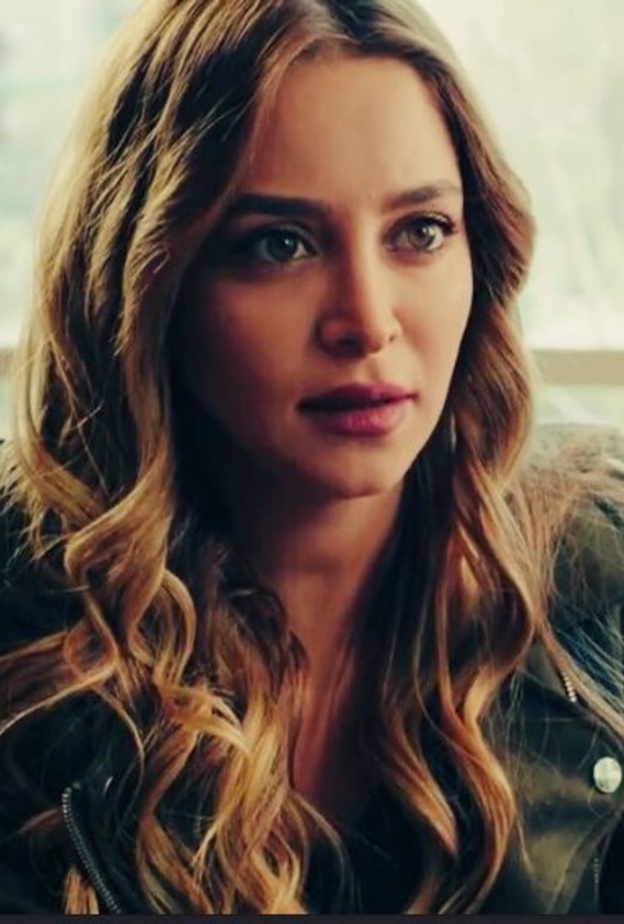 روزينا لاذقاني في الحلقة 18 الهيبة العودة